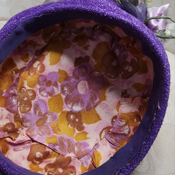 VINTAGE 1950S PURPLE PILLBOX HAT WITH VELVET FLOWERS OLD HOLLYWOOD GLAM